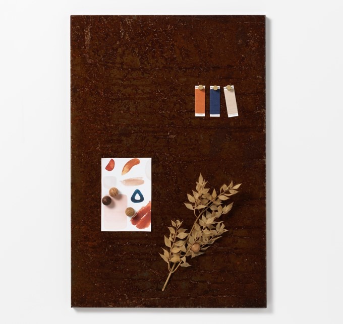 Køb opslagstavler i metal, hessian, kork, bulletin eller stof - få stort udvalg hos JustMore